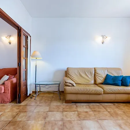 Tom's Central With Rooftop Terrace & Spacious Pool * Лагуш