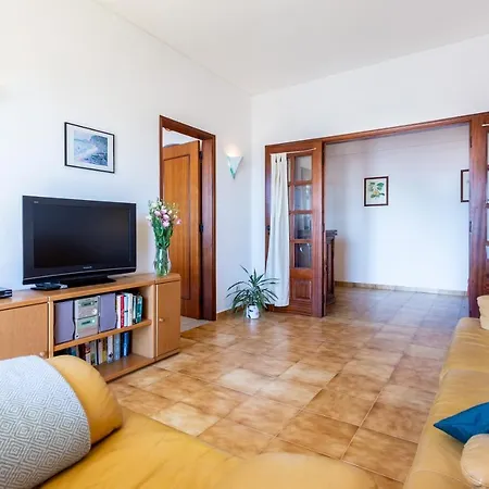 アパート Tom's Central With Rooftop Terrace & Spacious Pool ラゴス